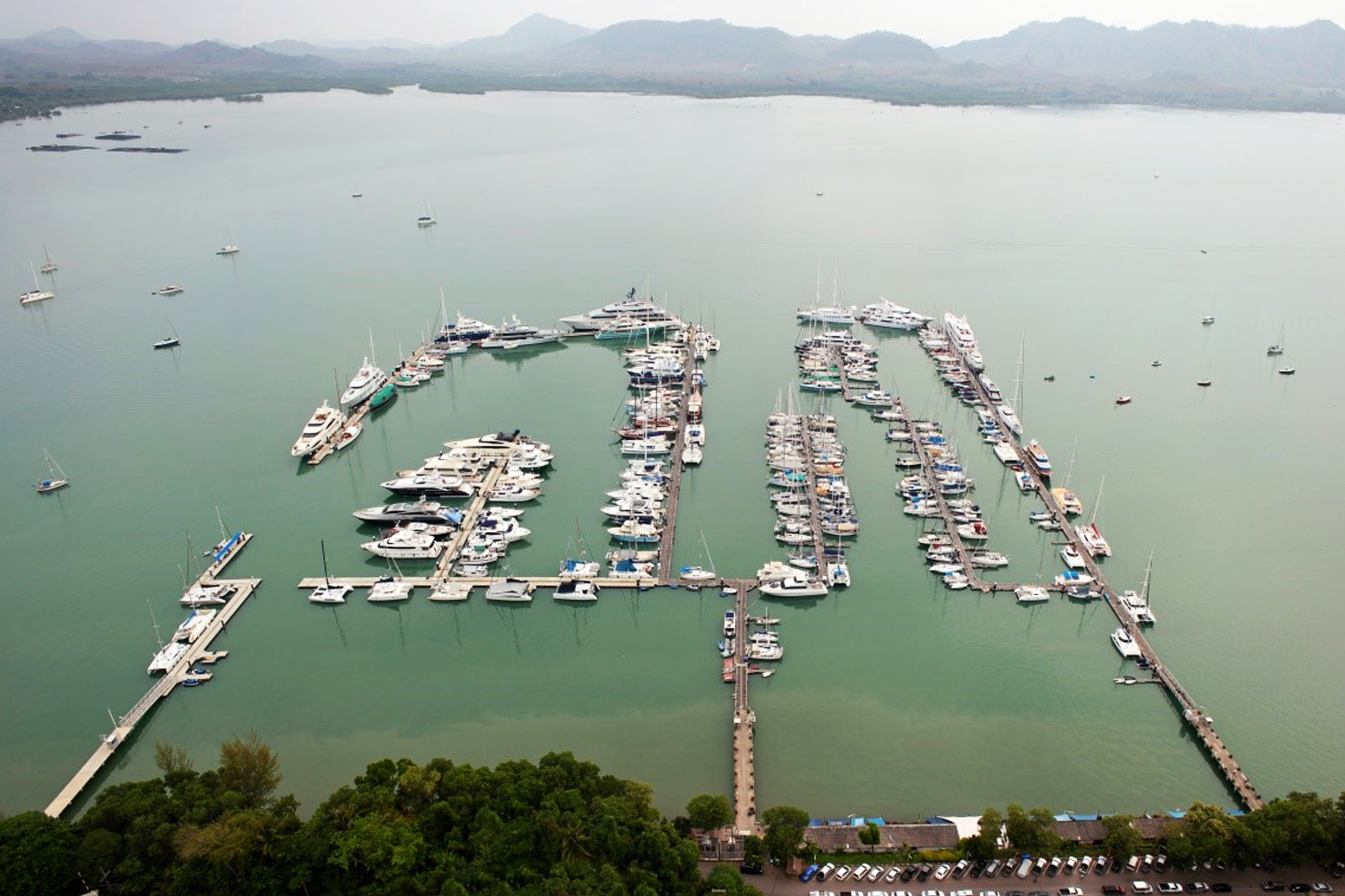 yacht haven marina pier phuket